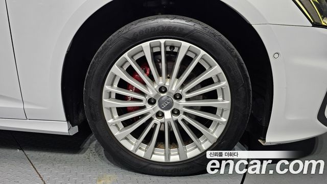 Audi A6 C8 40 TDI Premium - фото 4
