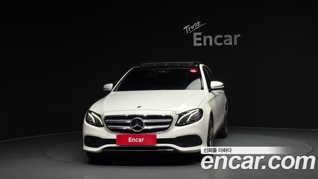 Mercedes-Benz E-Class W213 E300 Avantgarde - фото 2