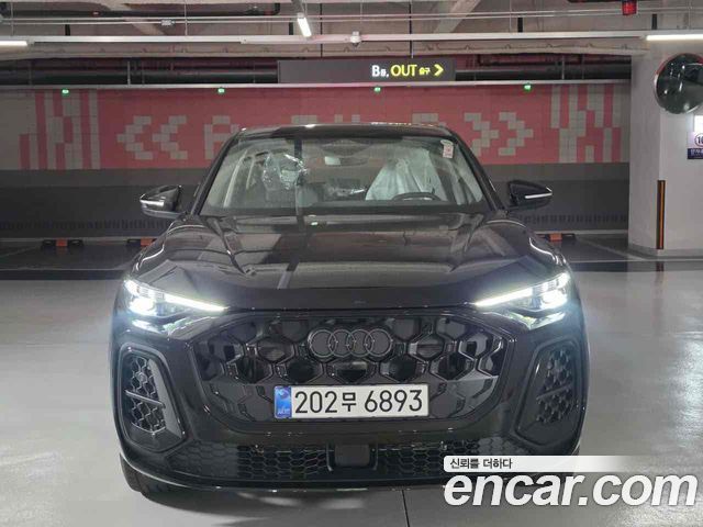Audi Q5 40 TDI Quattro S Line Sportback - фото 0