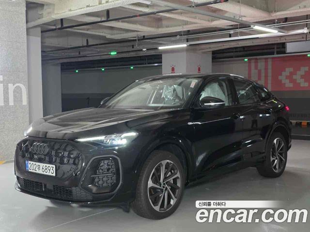 Audi Q5 40 TDI Quattro S Line Sportback - фото 2
