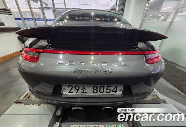 Porsche 911 Targa 4S - фото 3