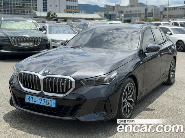 BMW i5 G60 eDrive 40 M Sport - фото 0