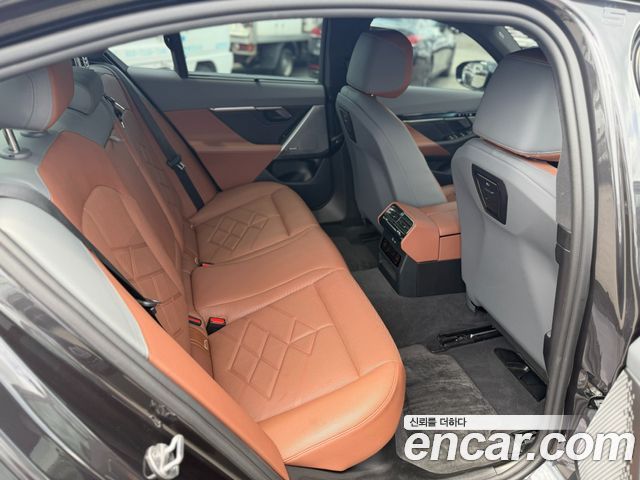 BMW i5 G60 eDrive 40 M Sport - фото 4