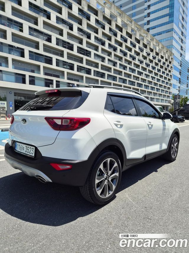 Kia Stonic 1.4 Prestige - фото 3