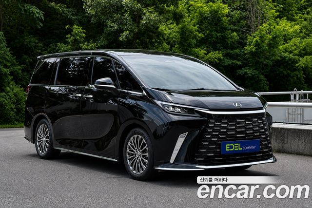 Lexus LM 2-го поколения 500h Royal - фото 1
