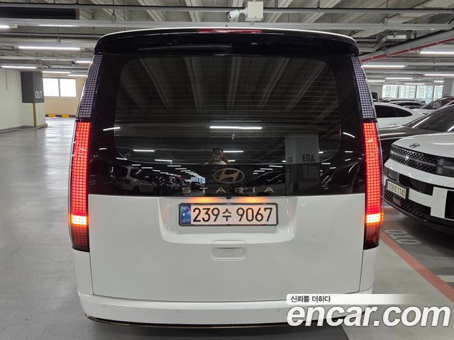 Hyundai Staria HEV 1.6 Lounge 9-Seater Inspiration - фото 3