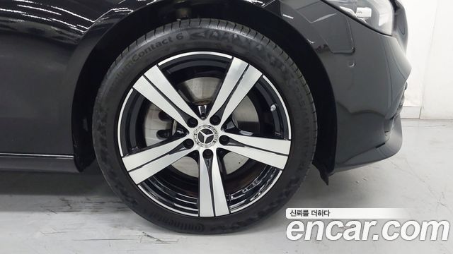 Mercedes-Benz C-Class W206 C200 Avantgarde - фото 4