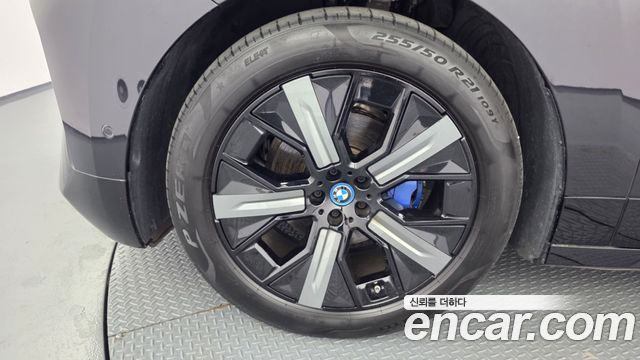 BMW iX xDrive50 Sports Plus - фото 4