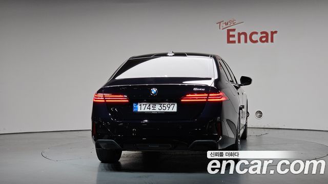BMW 5-Series G60 520i M Sport - фото 2