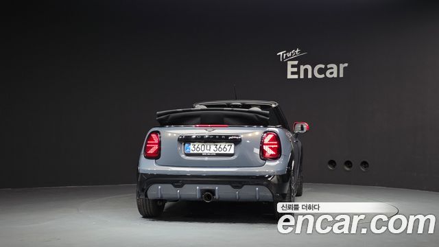 Mini Cooper Convertible 4-го поколения JCW - фото 3