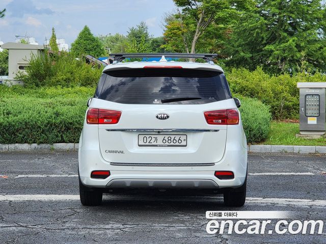 Kia Carnival Новый 9-Seater Noblesse Special - фото 2