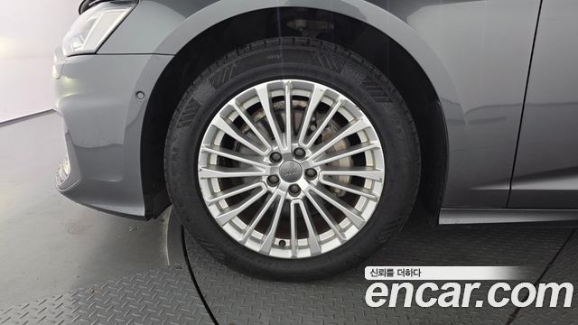 Audi A6 C8 40 TDI Premium - фото 4