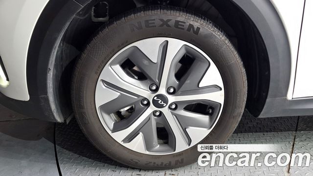 Kia Niro Earth - фото 4