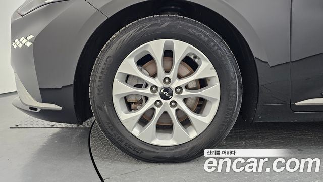 Kia K8 2.5 Gasoline 2WD Noblesse - фото 3