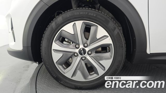 Kia Niro Earth - фото 4