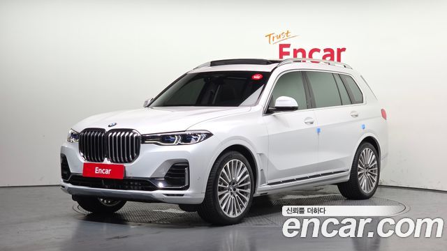 BMW X7 G07 xDrive 40i Design Pure Excellence 7-Seater - фото 0
