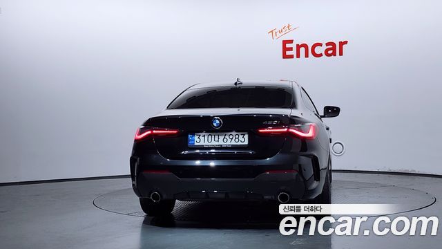 BMW 4-Series G22 420i M Sport Coupe - фото 3