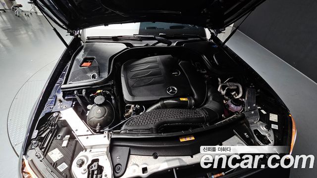 Mercedes-Benz E-Class W213 E350 4MATIC AMG Line - фото 4