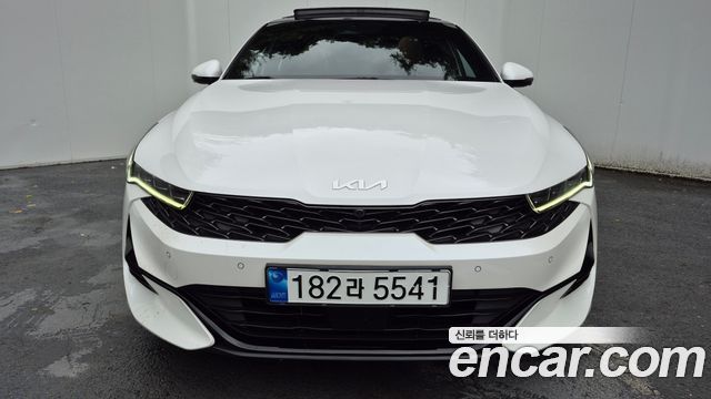 Kia K5 3-го поколения 2.0 Signature - фото 2