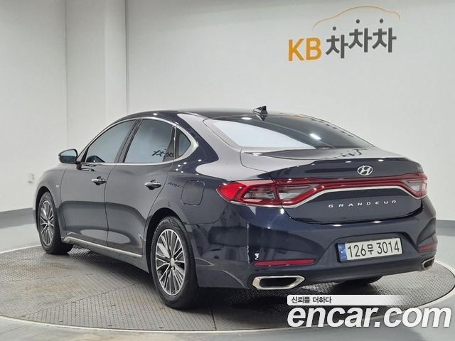 Hyundai Grandeur IG, гибрид Exclusive - фото 1