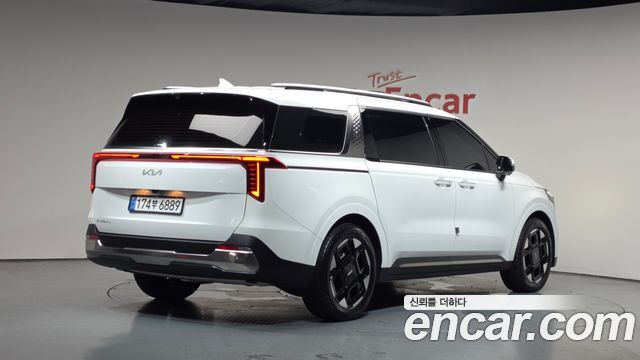 Kia Carnival Новый 4-го поколения Gasoline 9-Seater Noblesse - фото 0
