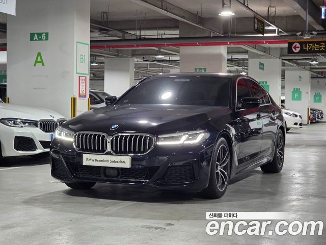 BMW 5-Series G30 520i M Sport - фото 0