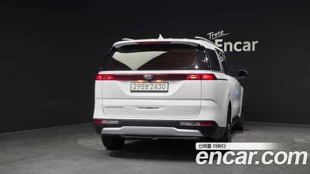 Kia Carnival 4-го поколения 9-Seater Prestige - фото 3