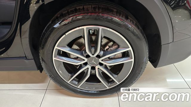 Mercedes-Benz GLB-Class X247 AMG GLB35 4MATIC - фото 4
