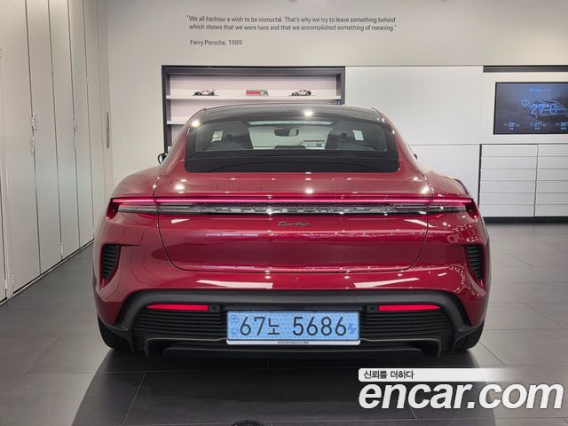 Porsche Taycan Turbo - фото 3