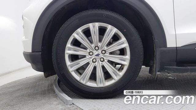 Ford Explorer 6-го поколения 2.3 LimIted 4WD - фото 2