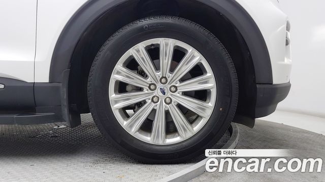 Ford Explorer 6-го поколения 2.3 LimIted 4WD - фото 4