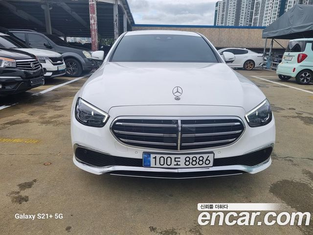 Mercedes-Benz E-Class W213 E300e 4MATIC Exclusive - фото 0