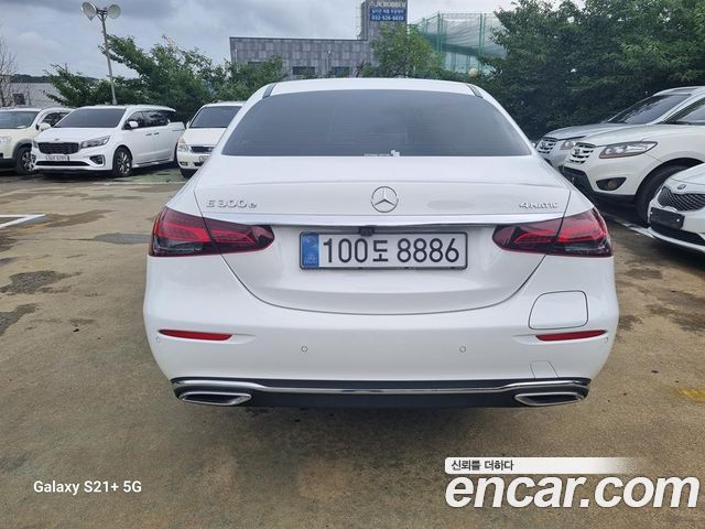 Mercedes-Benz E-Class W213 E300e 4MATIC Exclusive - фото 1