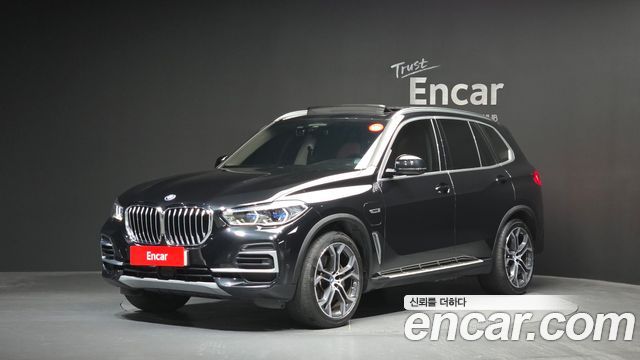 BMW X5 G05 xDrive 45e xLine - фото 0