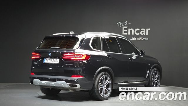 BMW X5 G05 xDrive 45e xLine - фото 1