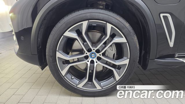 BMW X5 G05 xDrive 45e xLine - фото 4
