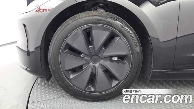 Tesla Model 3 RWD - фото 4