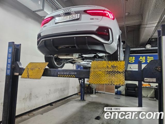 Audi Q3 F3 35 TDI Premium Sportback - фото 1