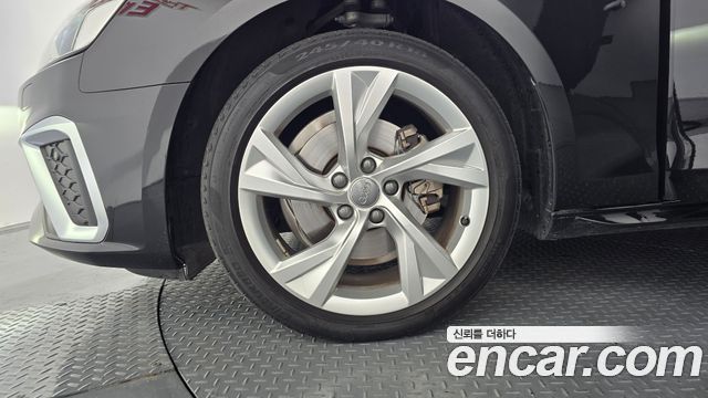 Audi A4 B9 40 TFSI Premium - фото 4