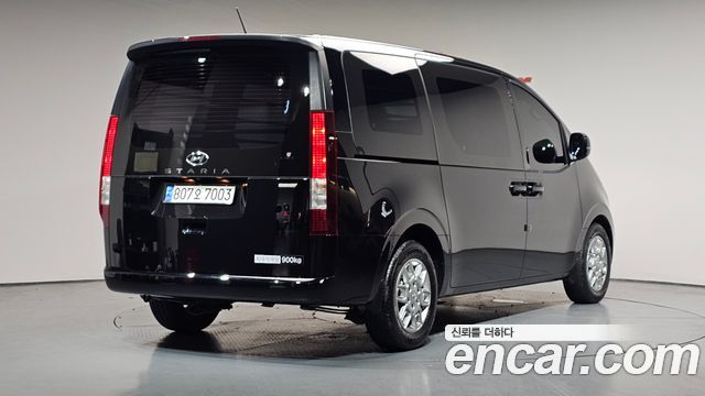 Hyundai Staria Cargo 3-Seater Modern - фото 0
