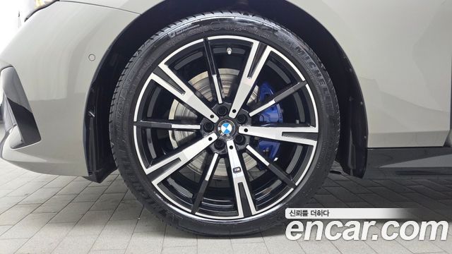 BMW 5-Series G60 530i xDrive M Sport - фото 3