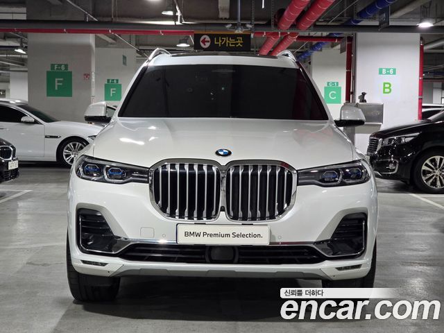 BMW X7 G07 xDrive 40i Design Pure Excellence 6-Seater - фото 1