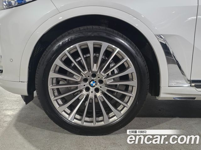 BMW X7 G07 xDrive 40i Design Pure Excellence 6-Seater - фото 4