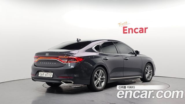 Hyundai Grandeur IG 2.4 Exclusive Special - фото 1