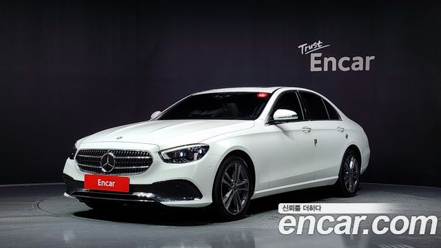 Mercedes-Benz E-Class W213 E350 4MATIC Avantgarde - фото 0
