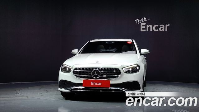 Mercedes-Benz E-Class W213 E350 4MATIC Avantgarde - фото 2
