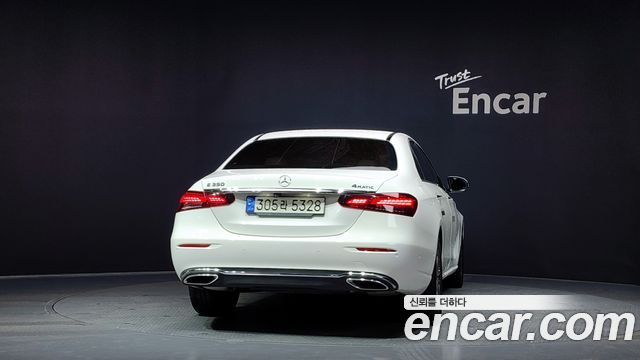 Mercedes-Benz E-Class W213 E350 4MATIC Avantgarde - фото 3