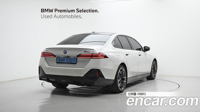 BMW i5 G60 M60 xDrive - фото 1