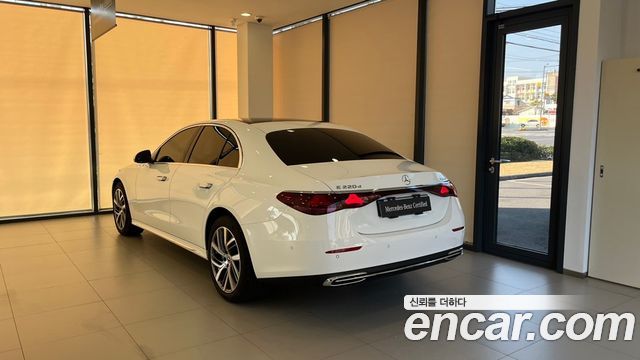 Mercedes-Benz E-Class W214 E220d 4MATIC Exclusive - фото 1