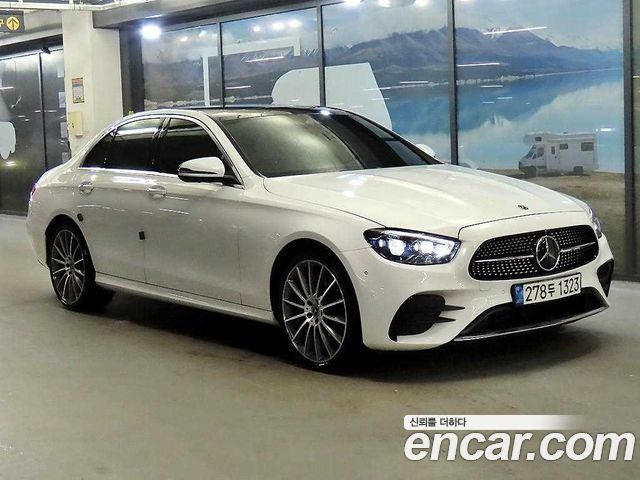 Mercedes-Benz E-Class W213 E350 4MATIC AMG Line - фото 0
